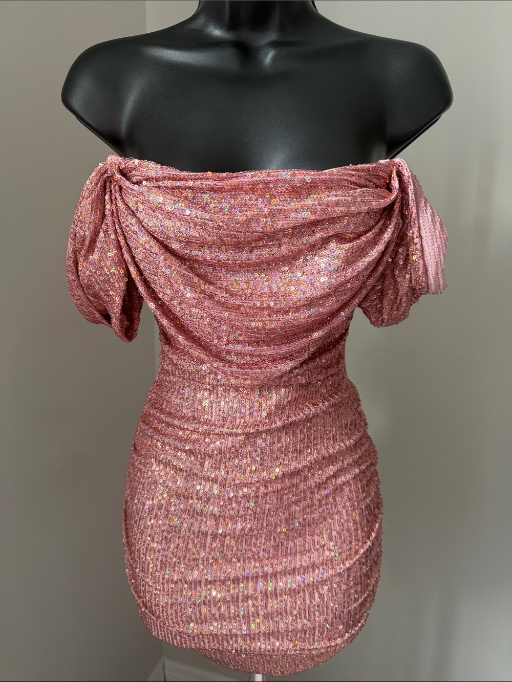 🆕 HELLO MOLLY Frequent The Club Dress Pink Sequin Size 2 NWT - Picture 5 of 16